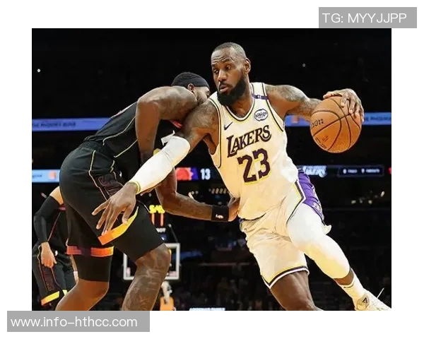 老詹能否逆袭里夫斯湖人或迎来白人三少时代的挑战 老詹能否逆袭里夫斯湖人或迎来白人三少时代的挑战