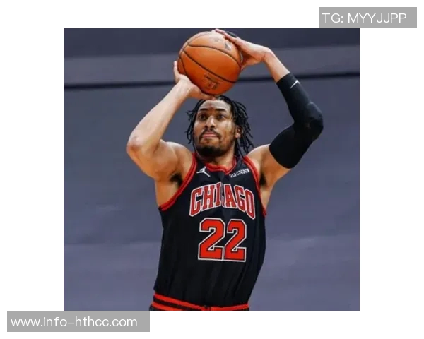 奥索伊戈达罗称赞布克易于相处并能有效执行教练战术