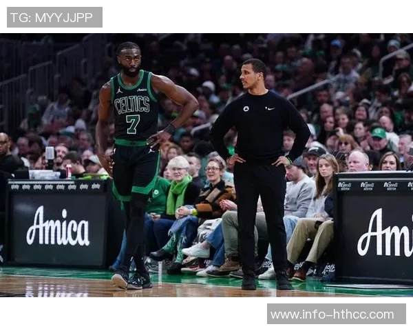 火箭罚球次数远超绿军马祖拉强调需适应对手习惯以减少犯规 火箭罚球次数远超绿军马祖拉强调需适应对手习惯以减少犯规