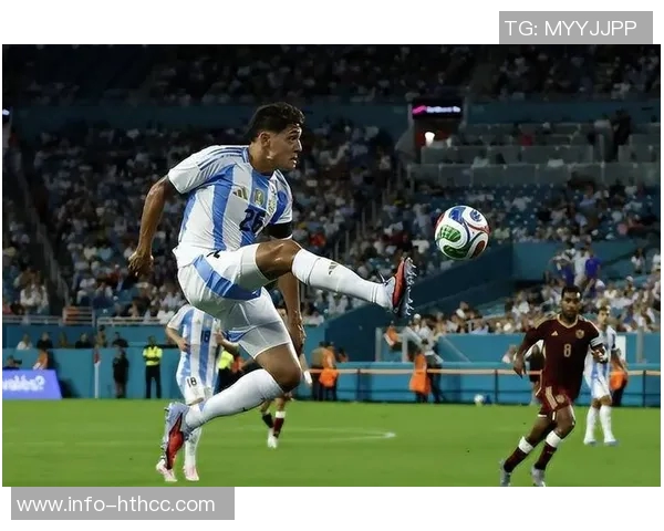 梅西缺席首发对阵委内瑞拉赛场引发球迷热议