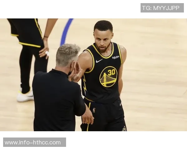 乌度卡谈KD遭包夹局面强调需寻找破解之道以助球队突破困境 乌度卡谈KD遭包夹局面强调需寻找破解之道以助球队突破困境