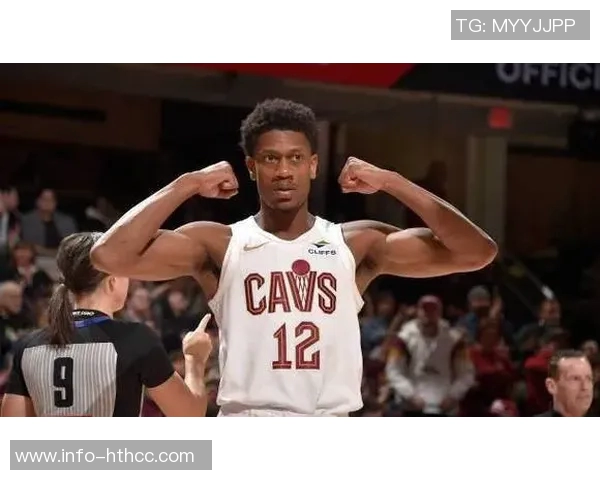 亨特半场14分钟因伤退场6投3中罚球6中5贡献14分2助希望恢复顺利