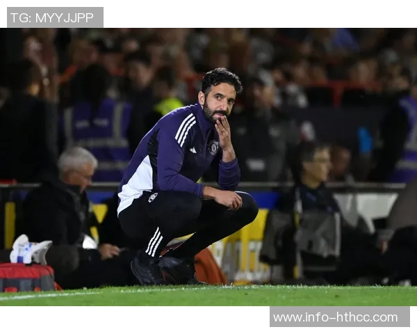 曼联恢复训练双红会首发缺席替补球员积极参与备战